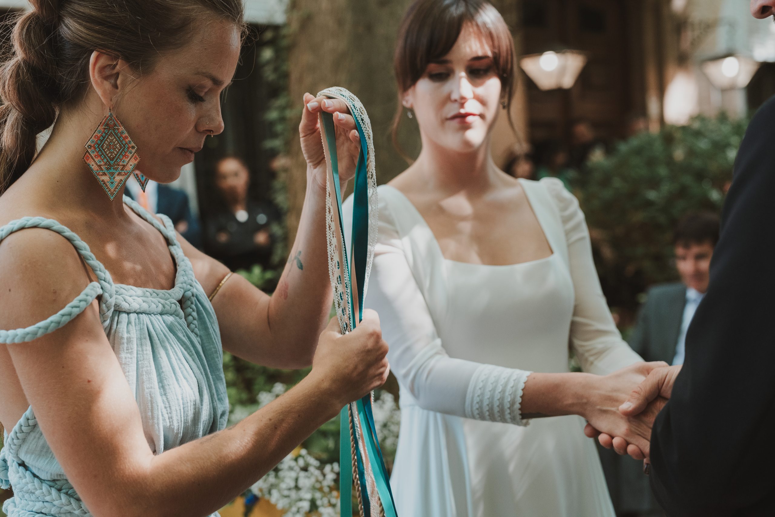 intercambio de anillos en boda íntima
