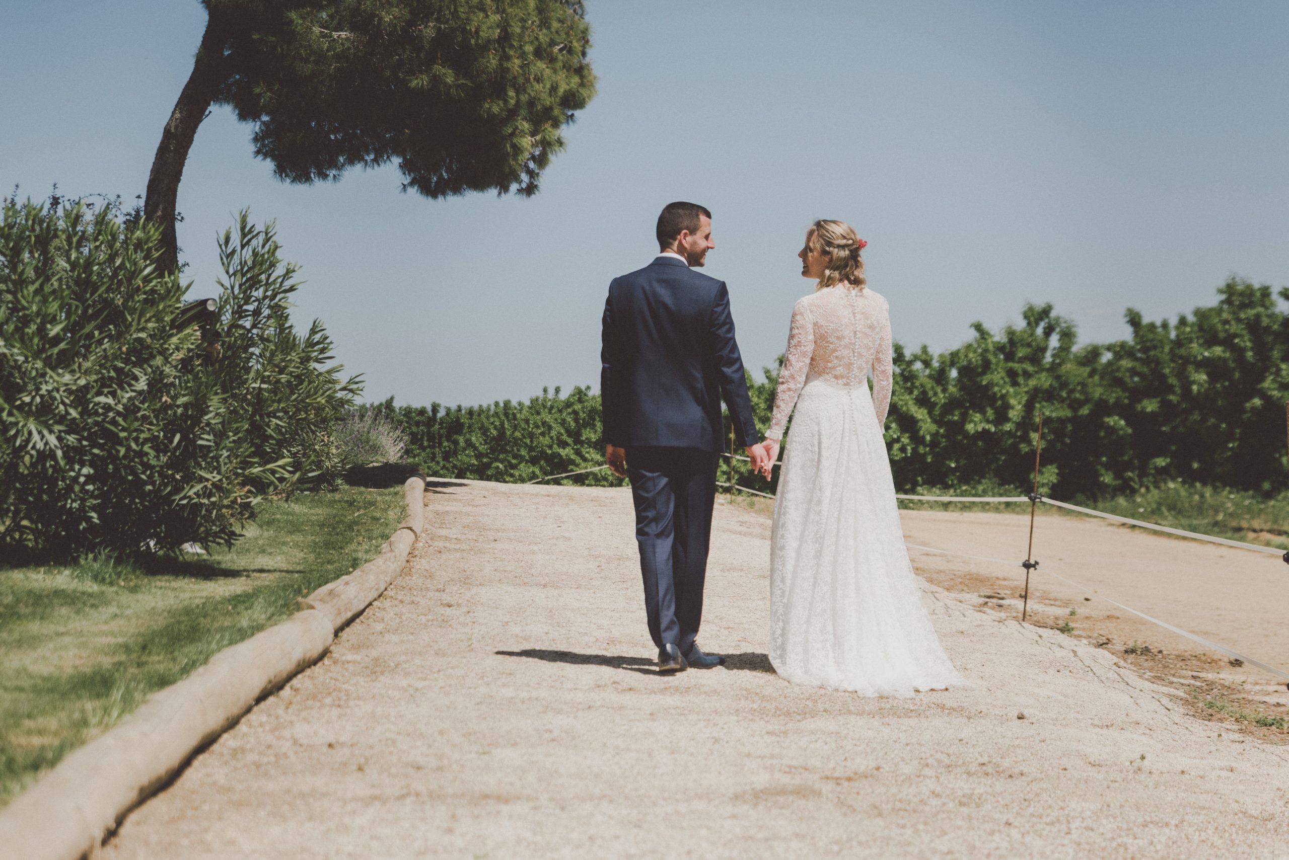 boda pequeña con familiares y amigos